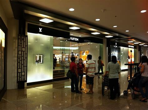 Louis Vuitton store Manila city